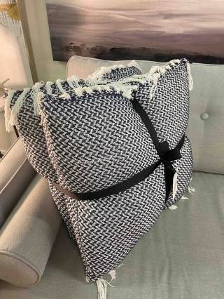 Decorative Pillows & Throws Gallery