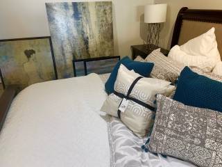 Decorative Pillows & Throws Gallery